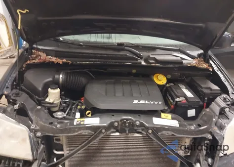 2013 Chrysler Town & Country Touring z USA, uszkodzony, nr VIN 2C4RC1BG2DR803421